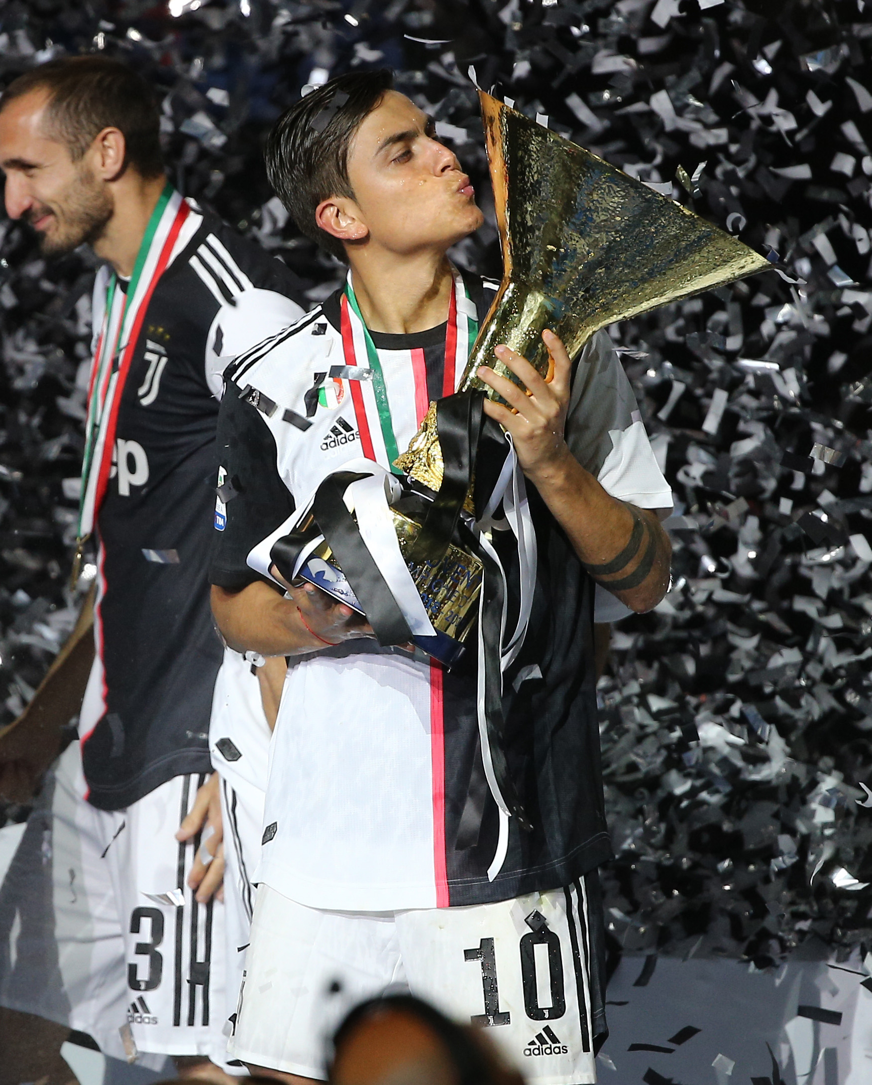 并用一个真 并用一个真