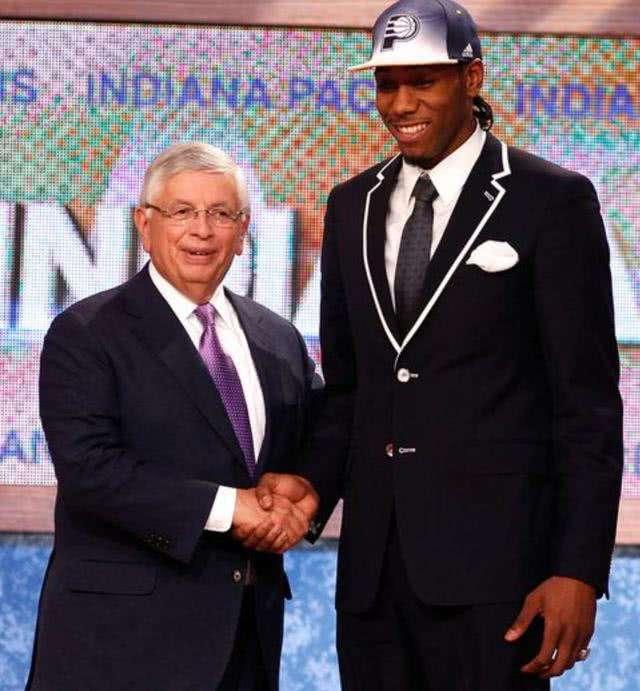 荡赛季里守 荡赛季里守